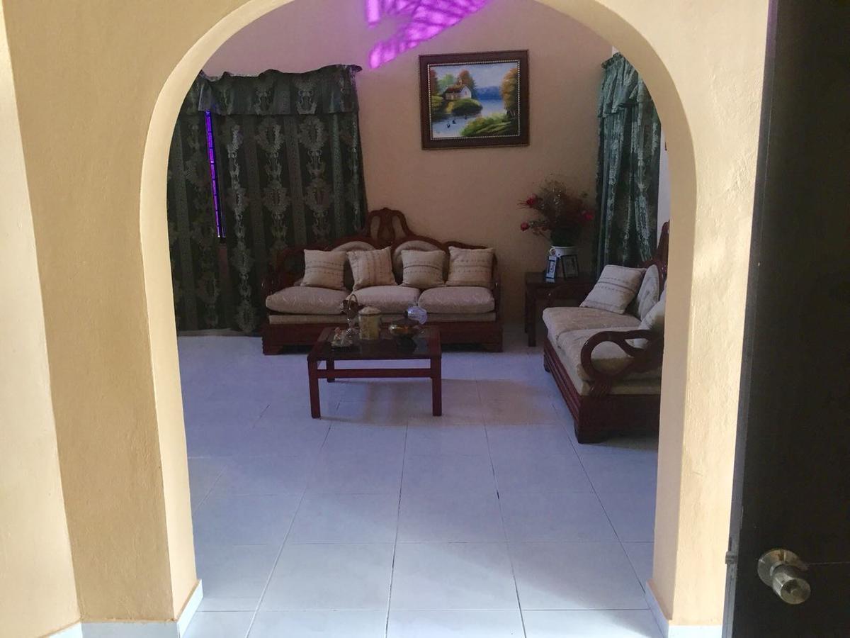 Nicole'S Guest Home Higuey Exterior photo